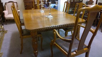 Super clean set of six Queen Anne style chairs in Oak.