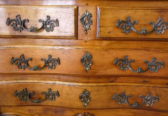 Antique French LOUIS XIV STYLE CHEST OF DRAWERS