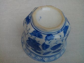 Antique A Chinese antique planter & vases