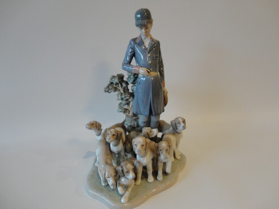 Lladro Master of the Hounds