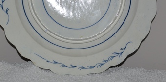 Antique A Rare and Attractive c1775 Caughley Dessert Dish in the 'Scholars Rock' Pattern