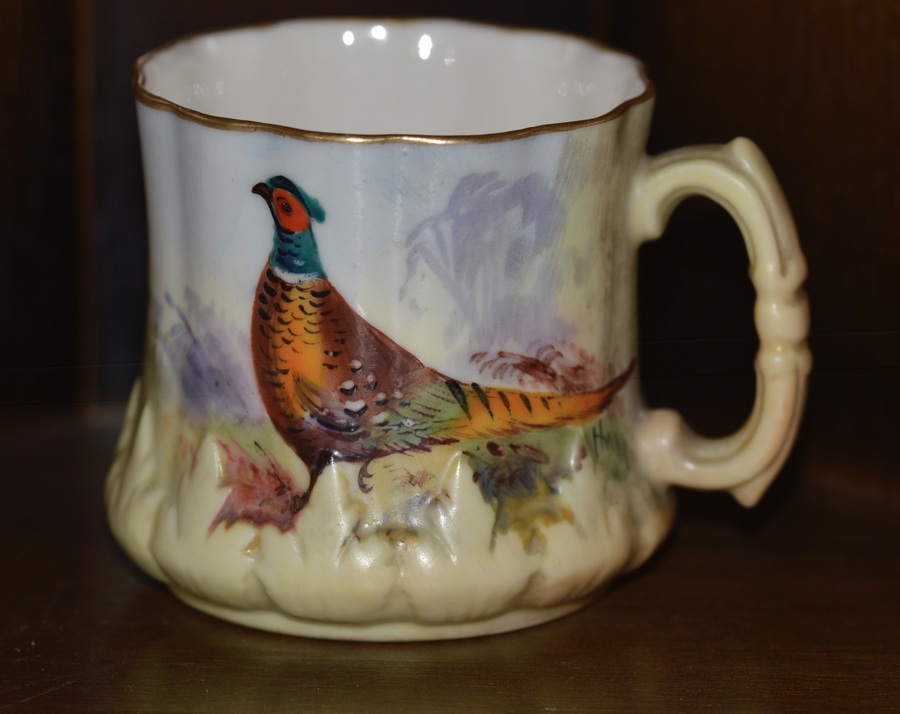 Antique Locke and Co Worcester Small Hand Painted Pheasant Cup c1902/14