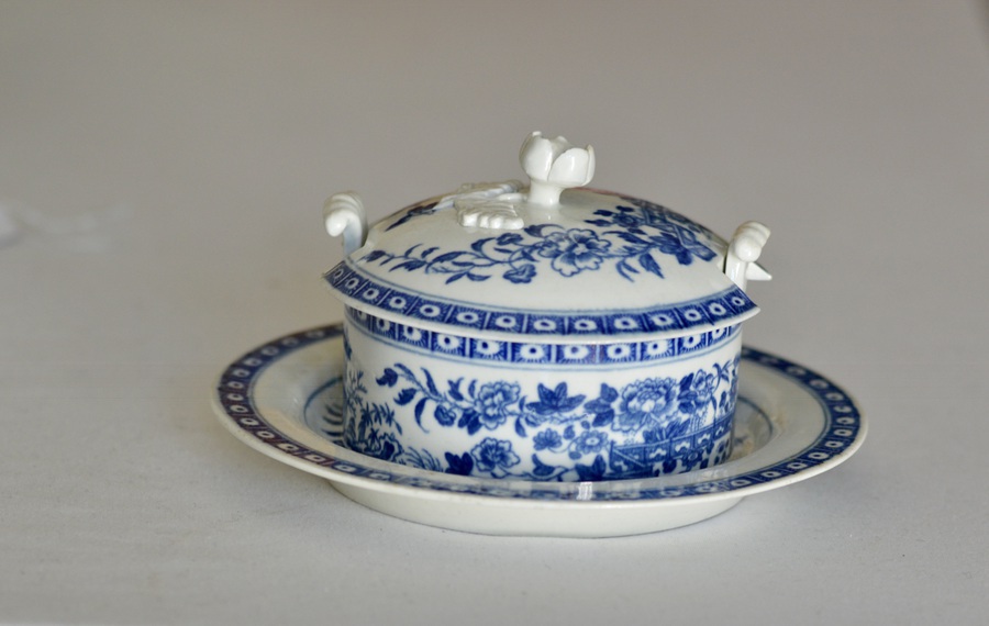 Antique 18th Century Dr Wall Worcester Blue Butter Tub, Cover and Stand c1770