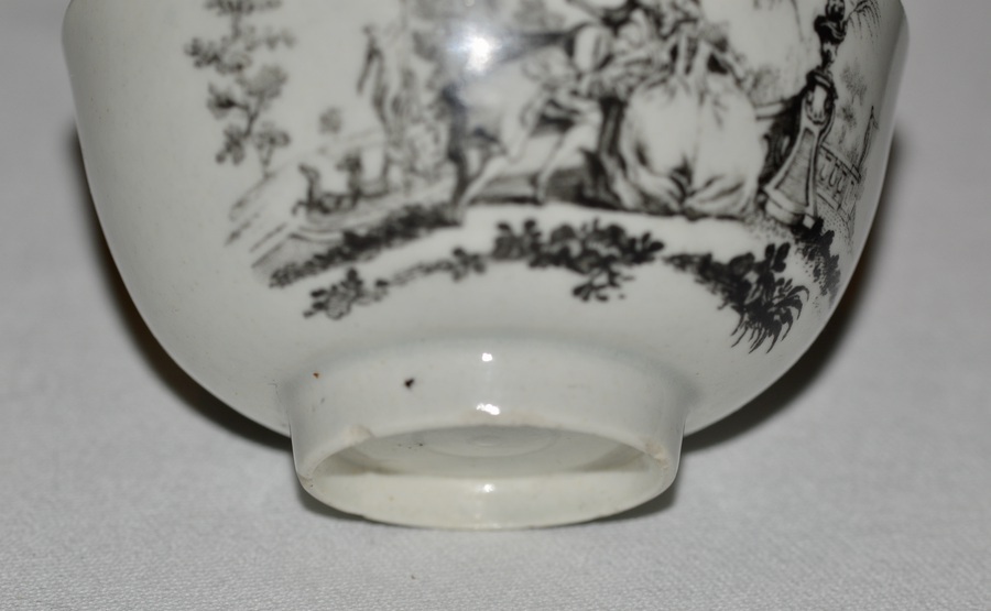 Antique Rare Worcester Smokey Primitive or Transitional Period L'Amour Pattern Tea Bowl c1755-78