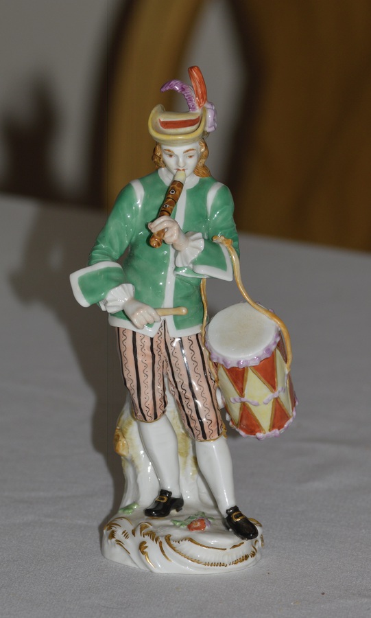 A High Quality Meissen Porcelain Figure of a Musician. Late 19th century