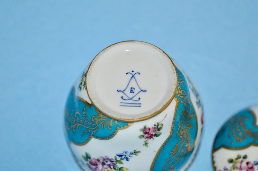 Antique Sevres 18th C Porcelain Sucrier and Cover - Bleu Celeste