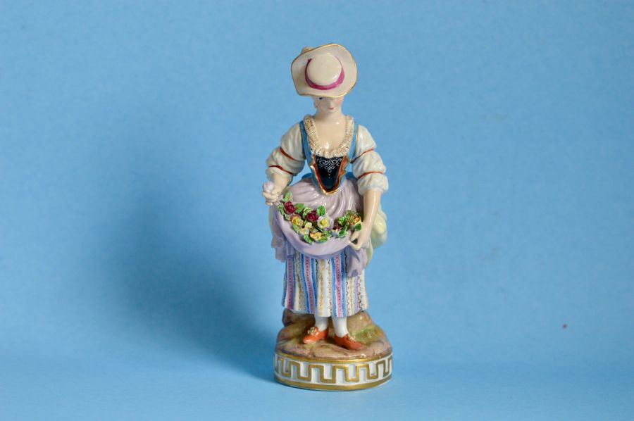 19th Century Meissen Porcelain Flower Seller figurine
