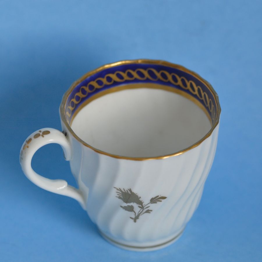 Antique A delightful 18th century Caughley Coffee Cup