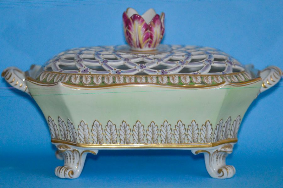 A 19th Century Spode Porcelain Pot Pourri Dish - Circa 1820