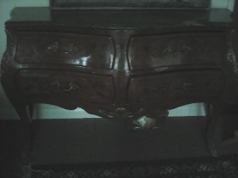 BOMBE CHEST