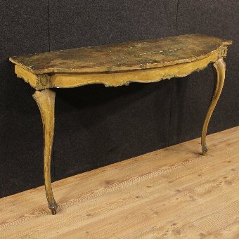 Venetian lacquered console table of the 19th century