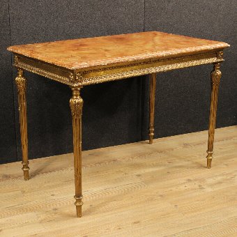 Italian gilded and lacquered table of the 20th century