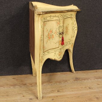 Antique Venetian corner cupboard in lacquered and painted wood of the 20th century