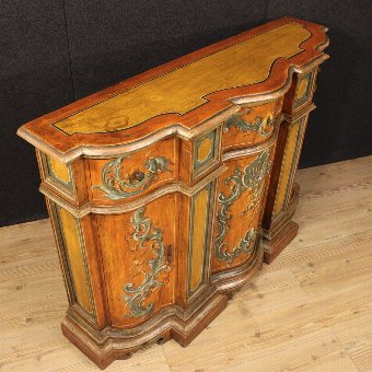 Antique Venetian sideboard in lacquered and painted wood
