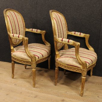 Antique Pair of Italian gilded armchairs