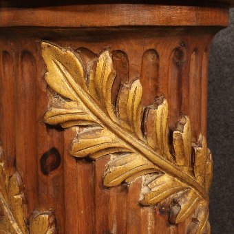 Antique Great Italian column in lacquered and gilded wood