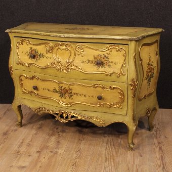 Venetian dresser in lacquered, gilded and painted wood