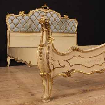 Antique Italian double bed in lacquered, gilded and painted wood