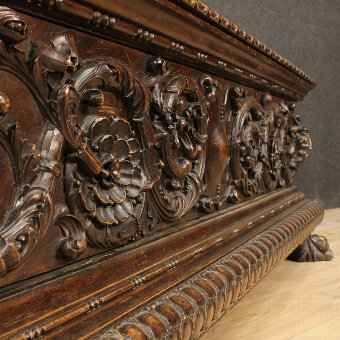 Antique Great Italian chest in carved walnut