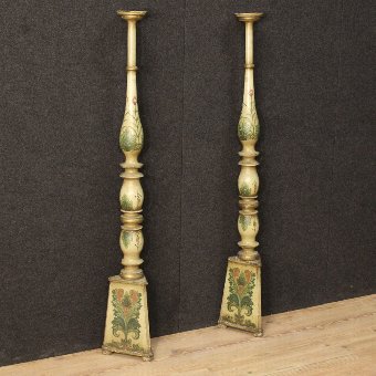 Pair of Italian torch holder in lacquered and painted wood