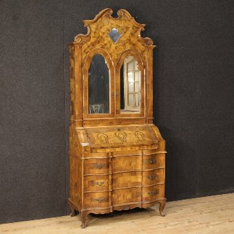 Venetian trumeau in walnut and burr walnut with mirrors