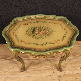 Antique Venetian lacquered and painted coffee table with floral decorations