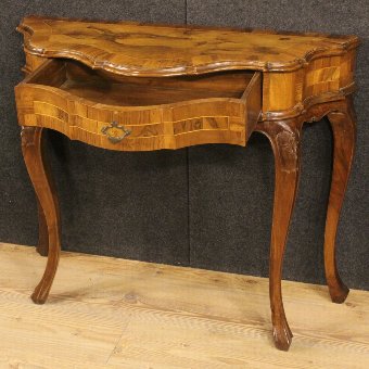 Antique Venetian console table in walnut, burr walnut and boxwood