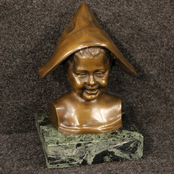 Italian bronze sculpture depicting child with hat