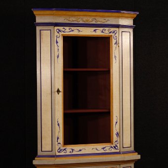 Antique Italian corner cupboard in painted wood