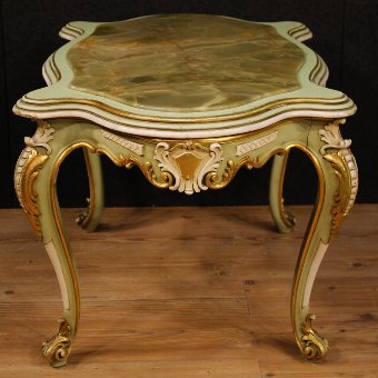 Antique Venetian coffee table in lacquered and gilt wood
