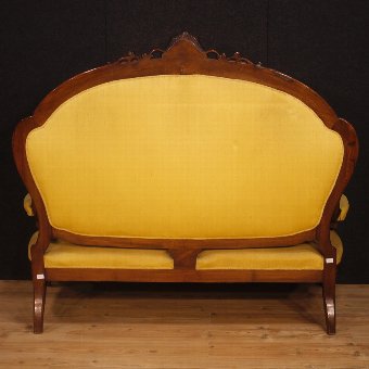 Antique Antique Sicilian sofa in walnut from 19th century