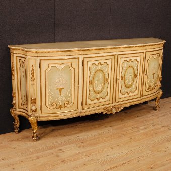 Italian sideboard in lacquered and golden wood