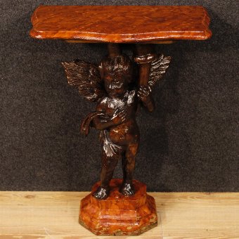Antique Pair of lacquered side tables with little angels sculptures