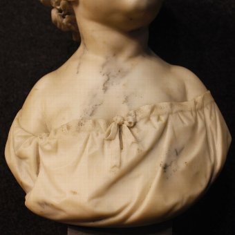 Antique Antique marble sculpture representing child bust from 19th century