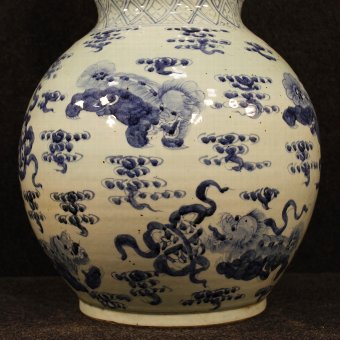 Antique Pair of Chinese vases in painted ceramic