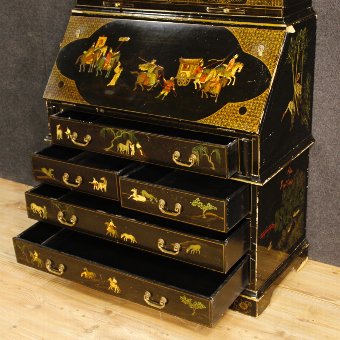 Antique English lacquered, golden and painted chinoiserie trumeau