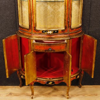 Antique Florentine lacquered and golden display cabinet