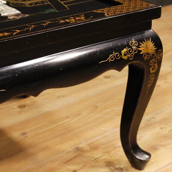 Antique French lacquered and painted chinoiserie coffee table