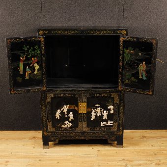 Antique French lacquered chinoiserie sideboard with 4 doors