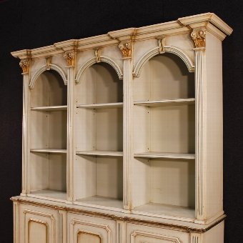 Antique Italian bookcase in lacquered wood