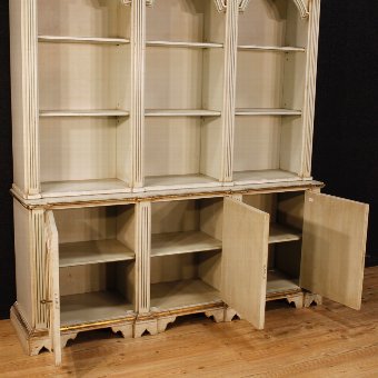 Antique Italian bookcase in lacquered wood