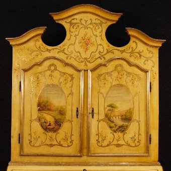 Antique Venetian lacquered, golden and painted trumeau