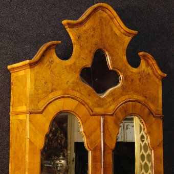 Antique Venetian trumeau in walnut and burl wood with mirrors