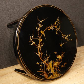 Antique French lacquered and painted chinoiserie table