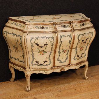 Venetian lacquered, painted and silvered chest of drawers