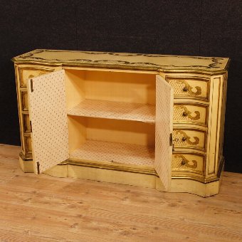 Antique Italian sideboard in lacquered and gilded wood