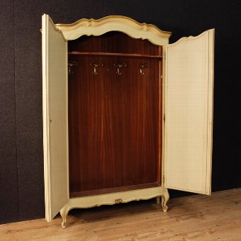 Antique Venetian wardrobe in painted and gilded chinoiserie wood