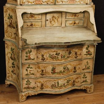 Antique Venetian trumeau in lacquered and painted wood