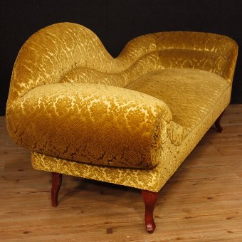 Antique French chaise longue in damask velvet