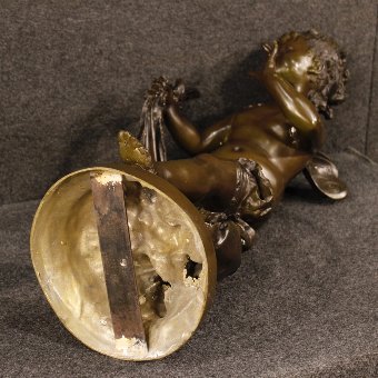 Antique French bronze sculpture depicting Le message by Auguste Moreau